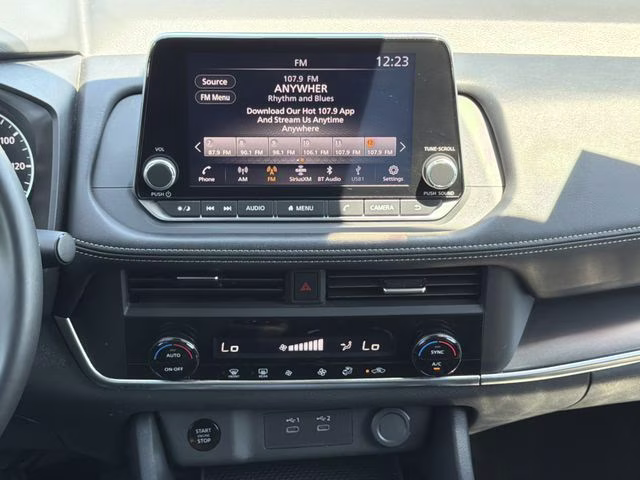 2025 Gun Metallic Nissan Rogue SV FWD SUV