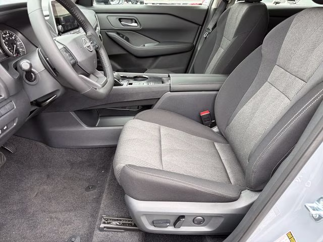 2026 Boulder Gray Pearl Nissan Rogue SV FWD SUV