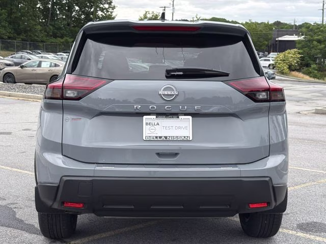 2026 Boulder Gray Pearl Nissan Rogue SV FWD SUV