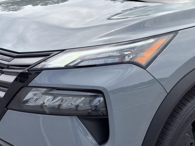2026 Boulder Gray Pearl Nissan Rogue SV FWD SUV