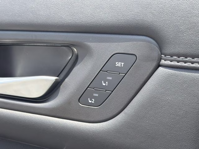 2026 Boulder Gray Pearl Nissan Pathfinder Platinum 4X4 SUV