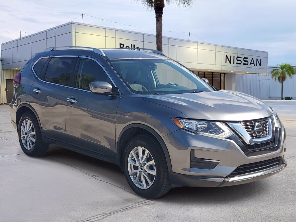 2020 Gun Metallic Nissan Rogue SV FWD SUV