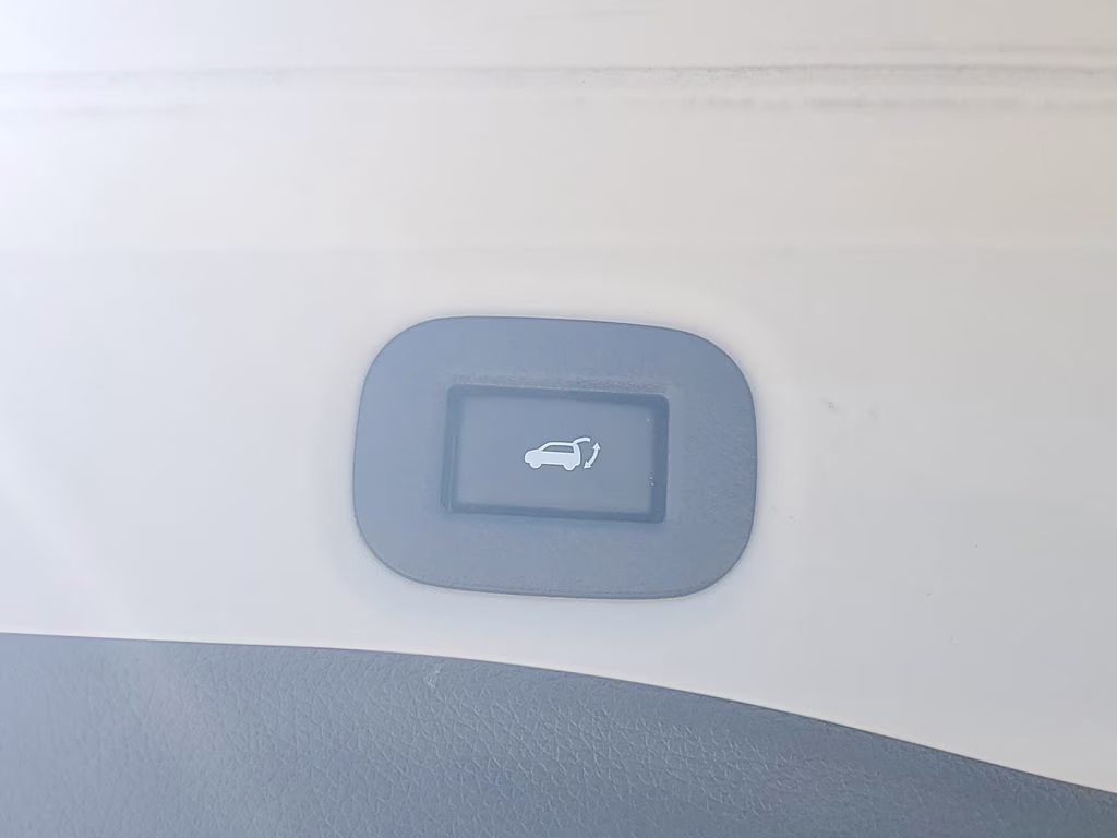2020 Gun Metallic Nissan Rogue SV FWD SUV
