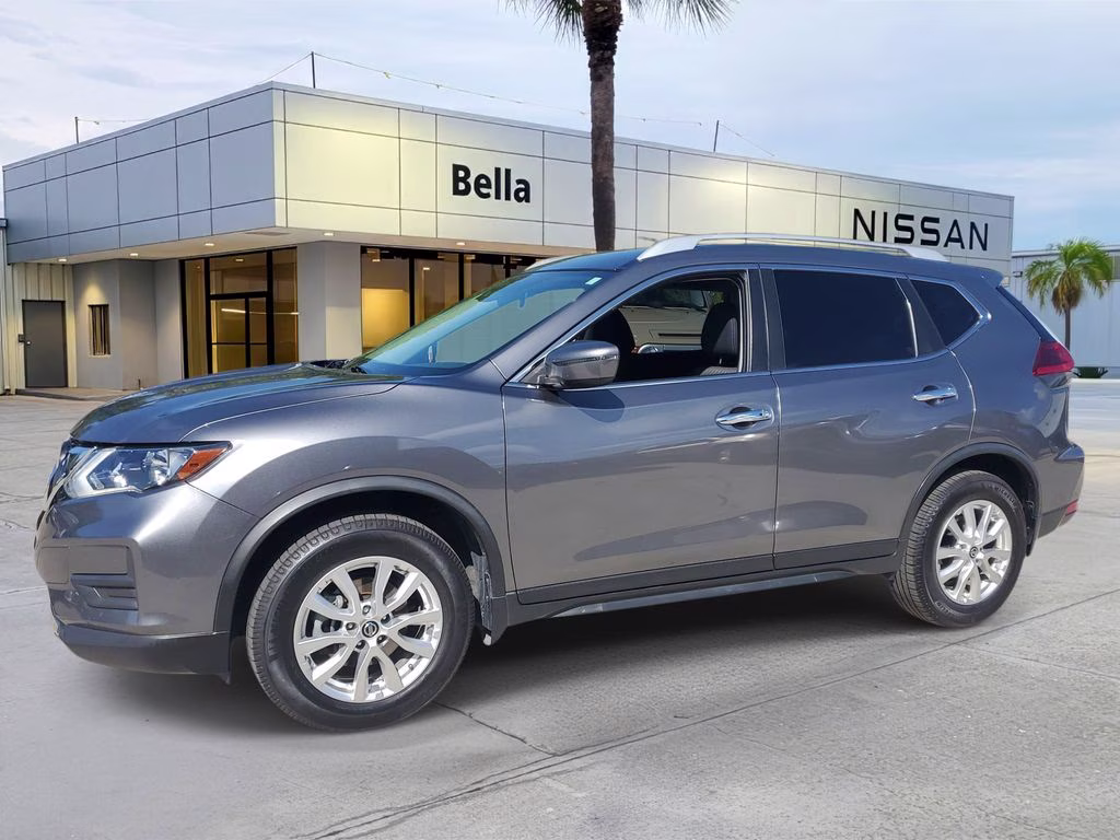 2020 Gun Metallic Nissan Rogue SV FWD SUV