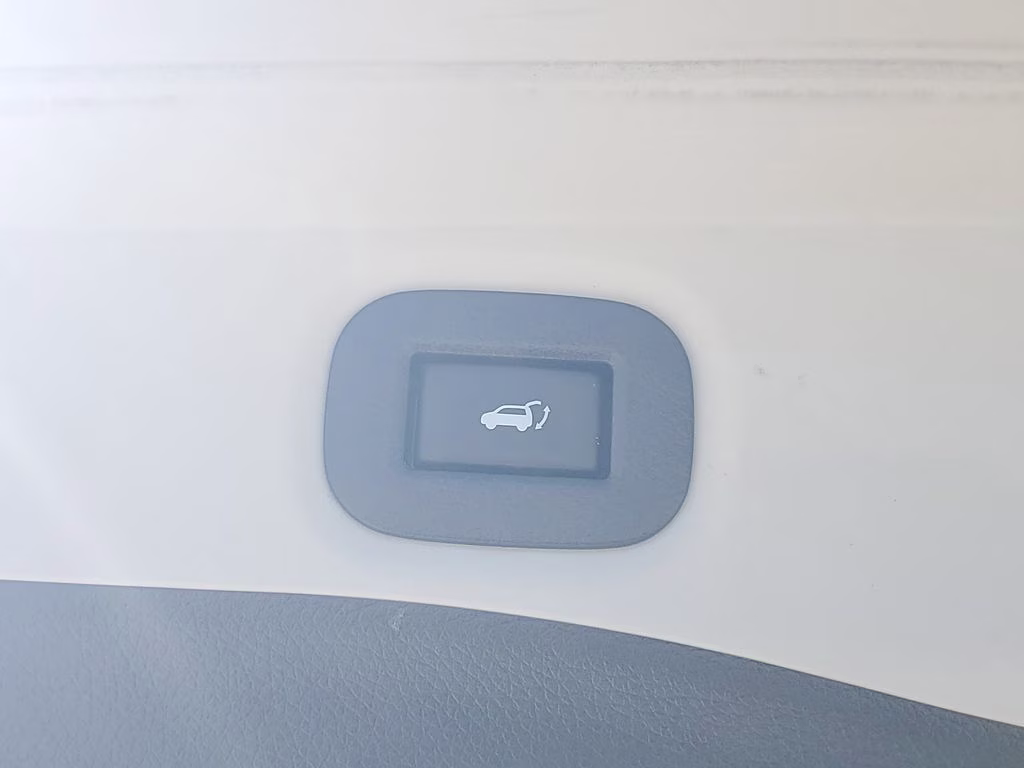 2020 Gun Metallic Nissan Rogue SV FWD SUV
