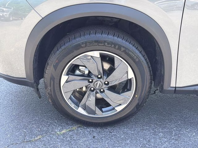 2025 Gun Metallic Nissan Rogue SV FWD SUV