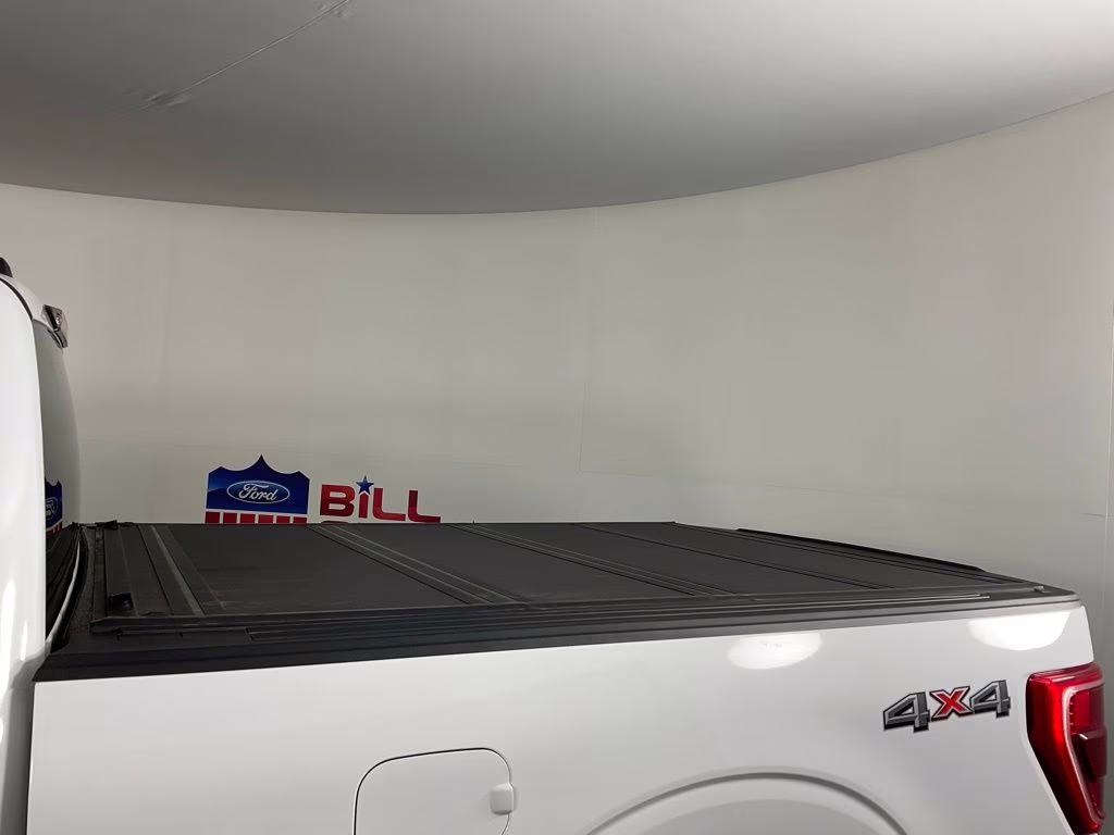 2023 Oxford White Ford F-150 XLT 4X4 Truck