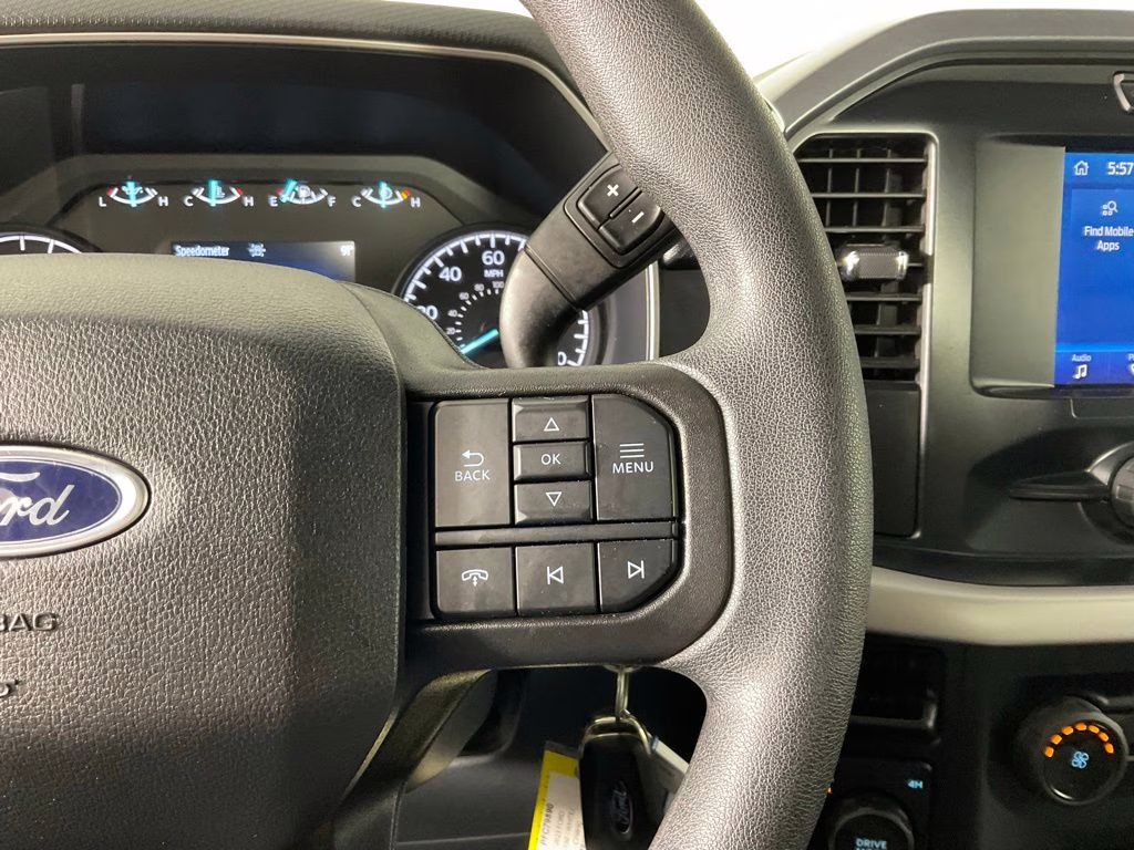 2023 Oxford White Ford F-150 XLT 4X4 Truck