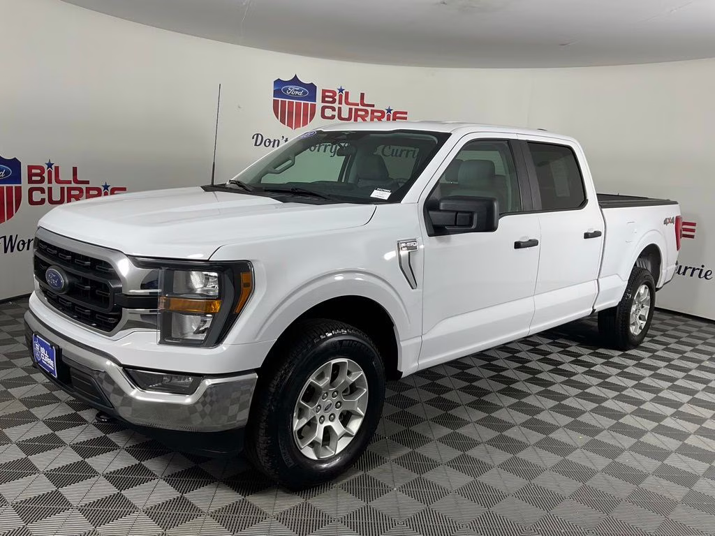 2023 Oxford White Ford F-150 XLT 4X4 Truck