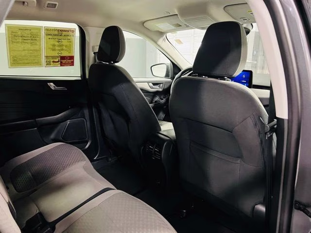 2021 Gray Metallic Ford Escape Hybrid SE AWD SUV