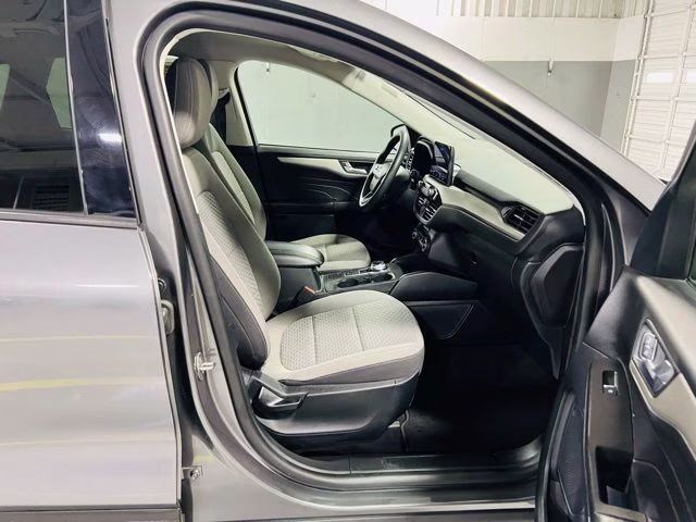 2021 Gray Metallic Ford Escape Hybrid SE AWD SUV