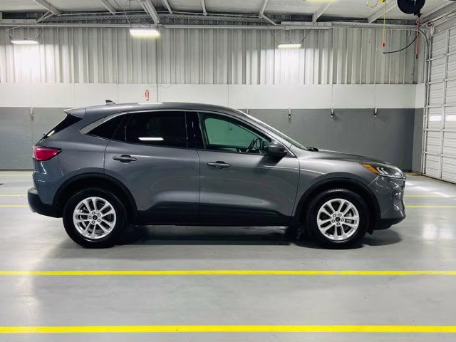 2021 Gray Metallic Ford Escape Hybrid SE AWD SUV