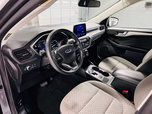 2021 Gray Metallic Ford Escape Hybrid SE AWD SUV