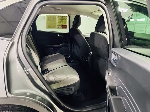 2021 Gray Metallic Ford Escape Hybrid SE AWD SUV