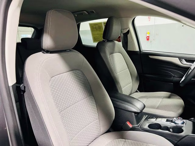 2021 Gray Metallic Ford Escape Hybrid SE AWD SUV