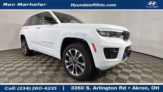 2023 Bright White Clearcoat Jeep Grand Cherokee Overland 4xe 4X4 SUV