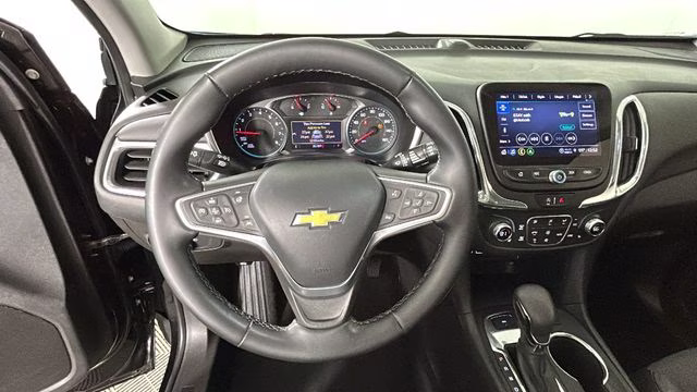 2023 Mosaic Black Metallic Chevrolet Equinox LT AWD SUV