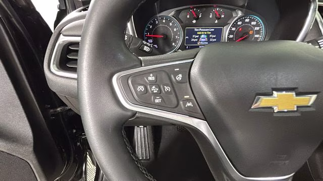 2023 Mosaic Black Metallic Chevrolet Equinox LT AWD SUV
