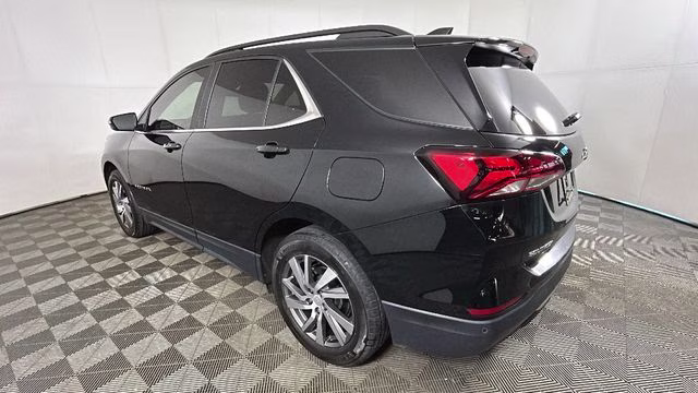 2023 Mosaic Black Metallic Chevrolet Equinox LT AWD SUV