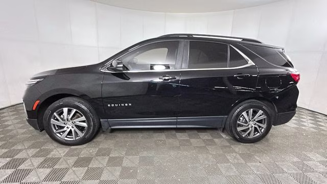 2023 Mosaic Black Metallic Chevrolet Equinox LT AWD SUV