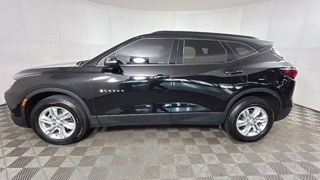 2022 Black Chevrolet Blazer LT FWD SUV