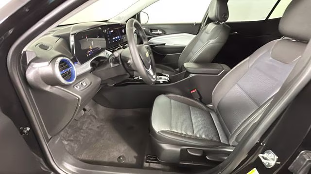 2026 Mosaic Black Metallic Chevrolet Trax LT FWD SUV