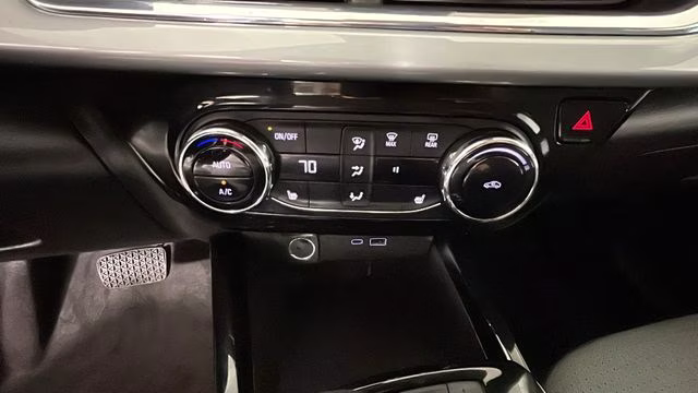 2026 Mosaic Black Metallic Chevrolet Trax LT FWD SUV