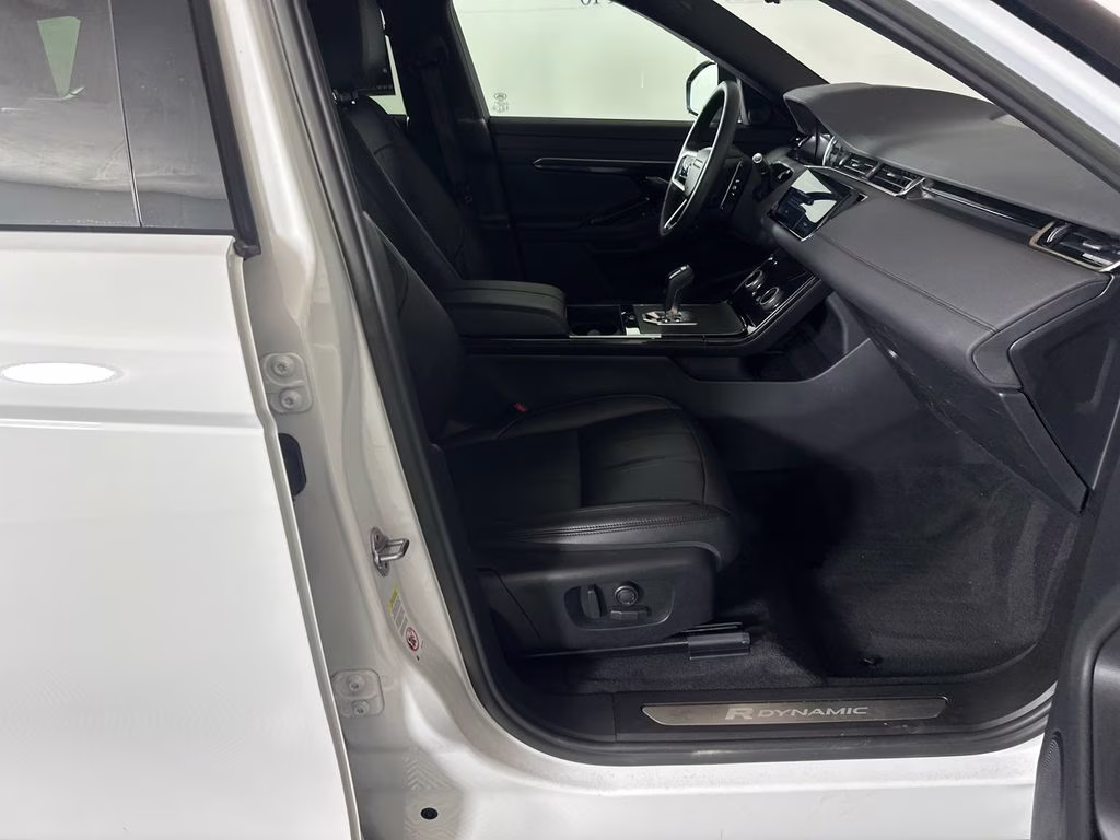 2023 Fuji White Land Rover Range Rover Evoque R-Dynamic SE AWD SUV