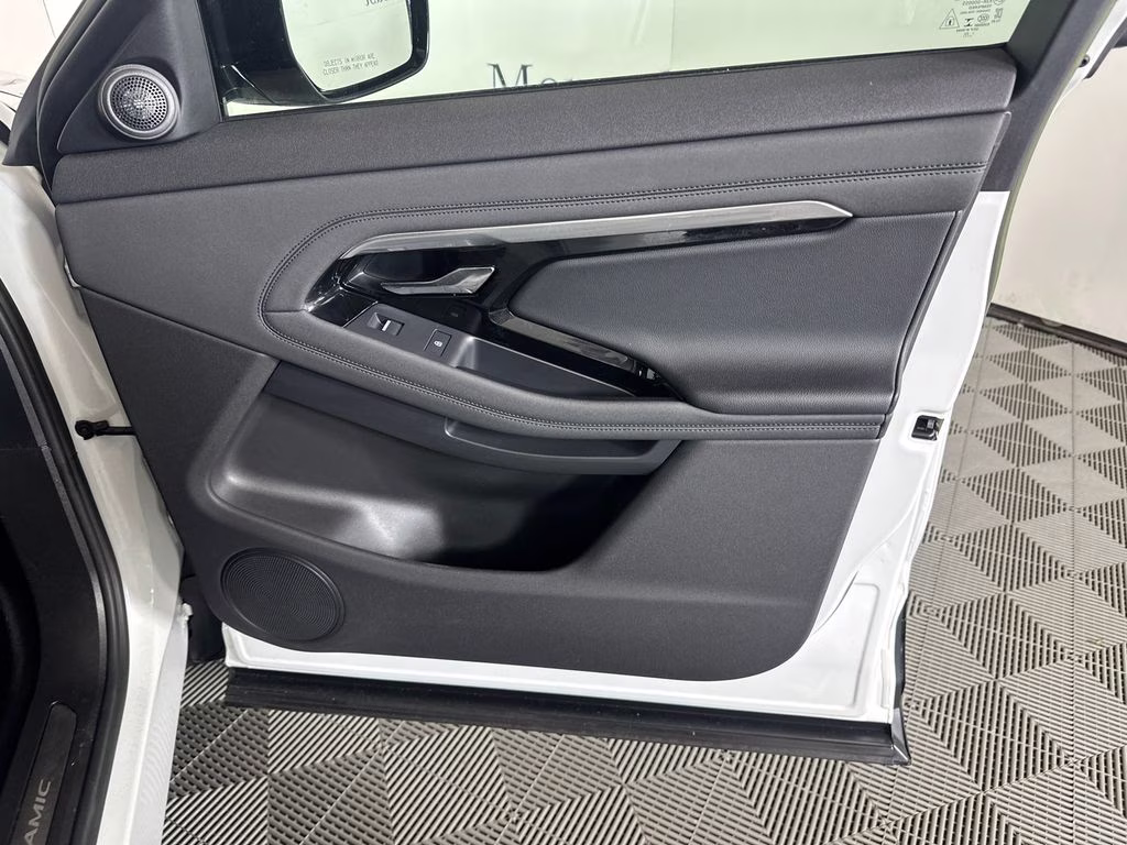 2023 Fuji White Land Rover Range Rover Evoque R-Dynamic SE AWD SUV