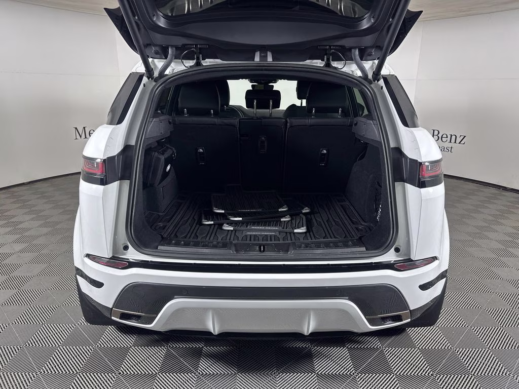 2023 Fuji White Land Rover Range Rover Evoque R-Dynamic SE AWD SUV