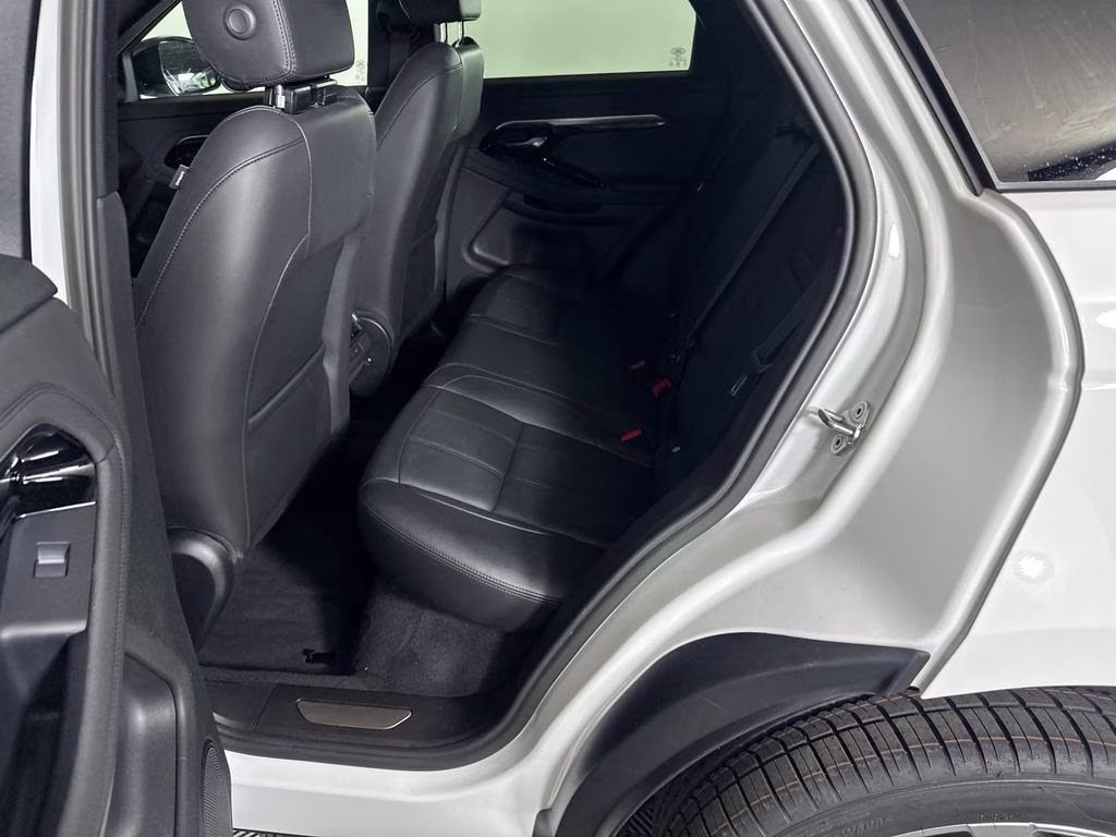 2023 Fuji White Land Rover Range Rover Evoque R-Dynamic SE AWD SUV