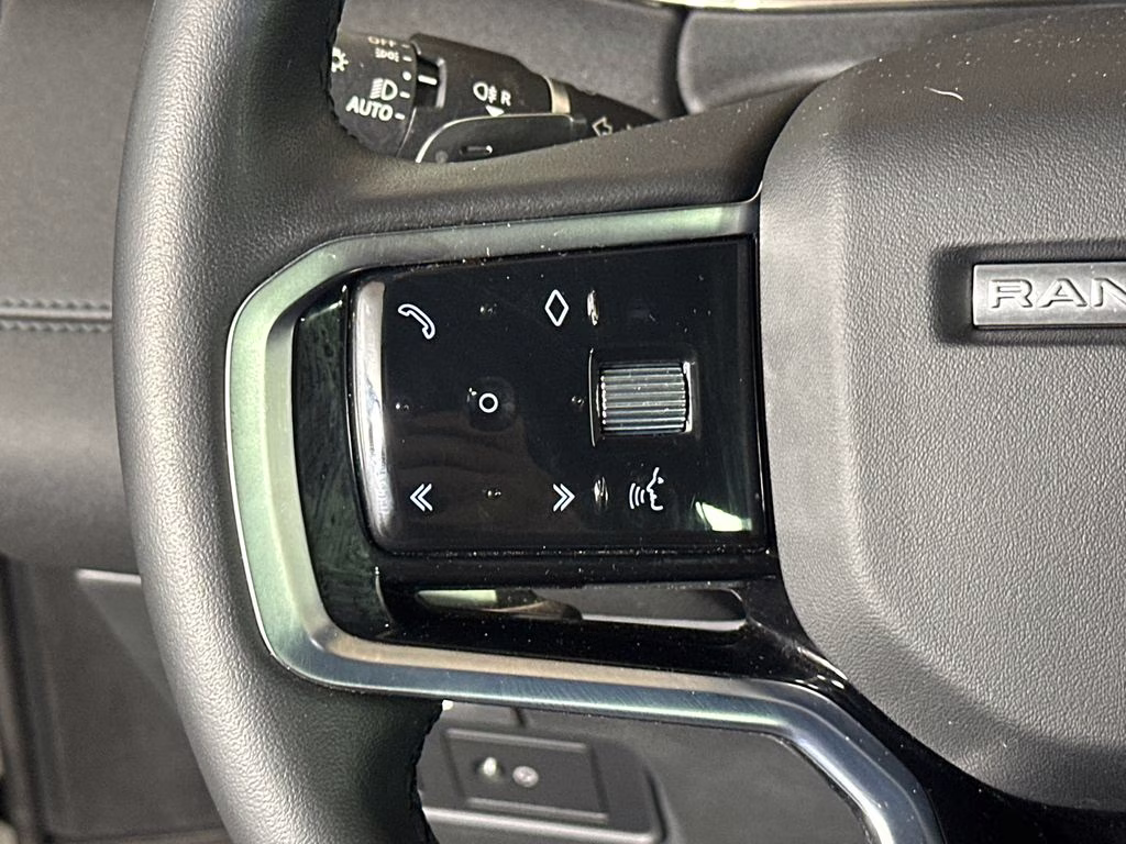 2023 Fuji White Land Rover Range Rover Evoque R-Dynamic SE AWD SUV