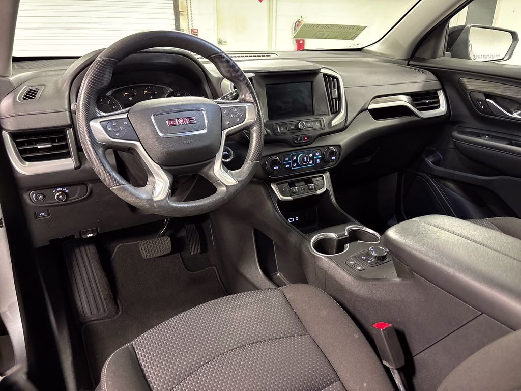 2023 Sterling Metallic GMC Terrain SLE FWD SUV
