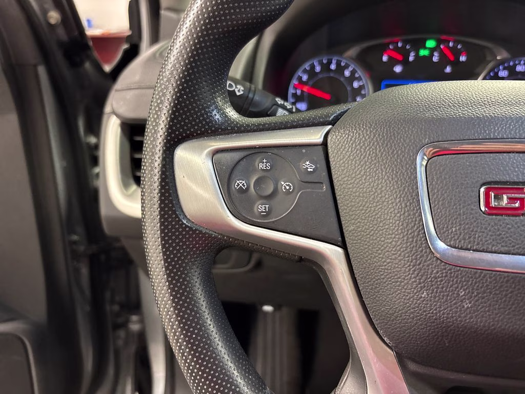 2023 Sterling Metallic GMC Terrain SLE FWD SUV