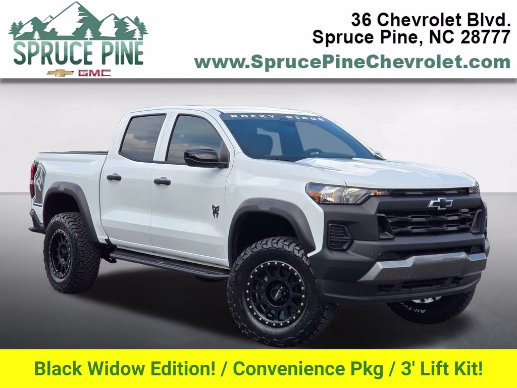 2026 Summit White Chevrolet Colorado Trail Boss 4X4 Truck