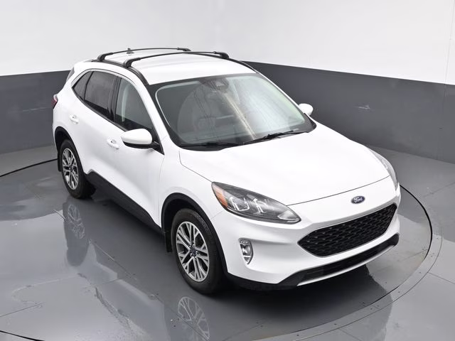 2022 White Ford Escape SEL AWD SUV