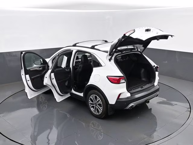 2022 White Ford Escape SEL AWD SUV