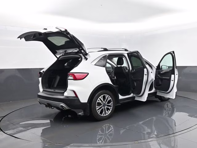 2022 White Ford Escape SEL AWD SUV