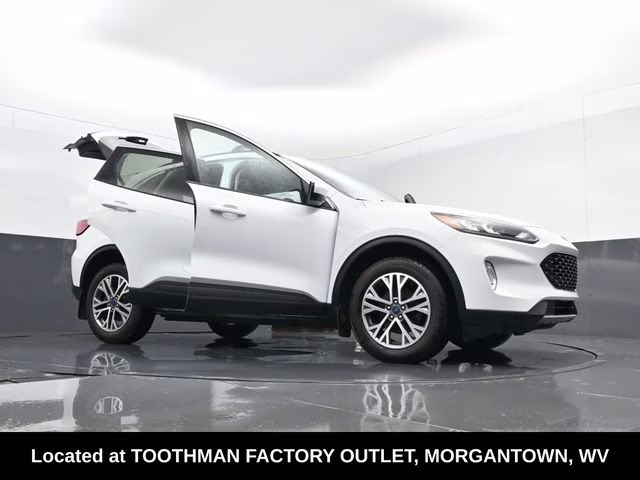 2022 White Ford Escape SEL AWD SUV
