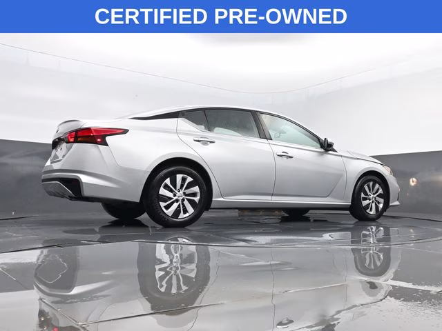 2022 Brilliant Silver Metallic Nissan Altima 2.5 S FWD Sedan