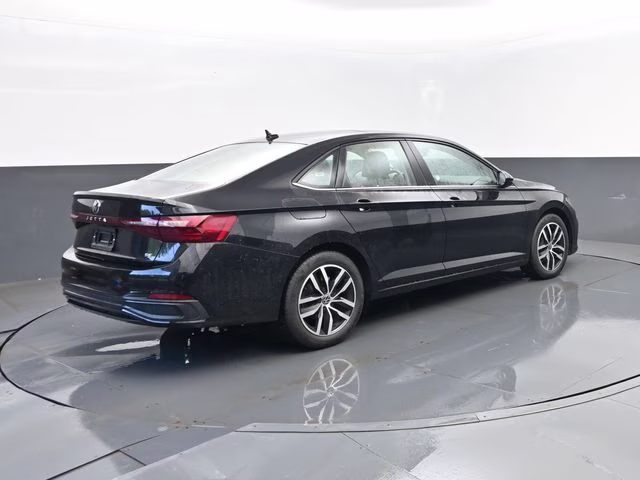 2025 Black Volkswagen Jetta 1.5T SE FWD Sedan
