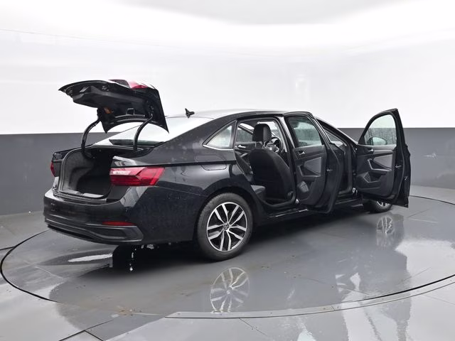 2025 Black Volkswagen Jetta 1.5T SE FWD Sedan