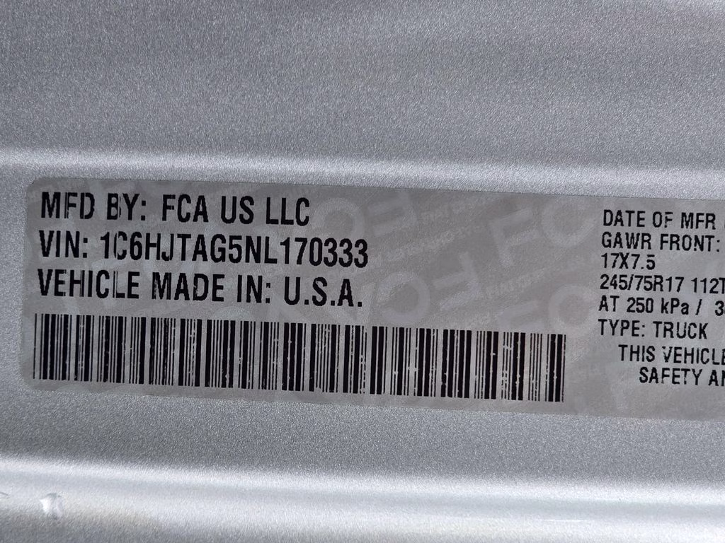2022 Silver Zynith Clearcoat Jeep Gladiator Sport 4X4 Truck
