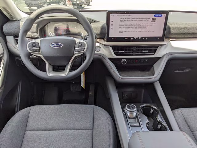 2026 Oxford White Ford Explorer Active 4X4 SUV