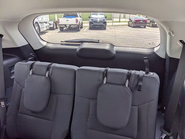 2026 Oxford White Ford Explorer Active 4X4 SUV
