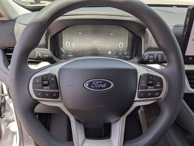 2026 Oxford White Ford Explorer Active 4X4 SUV