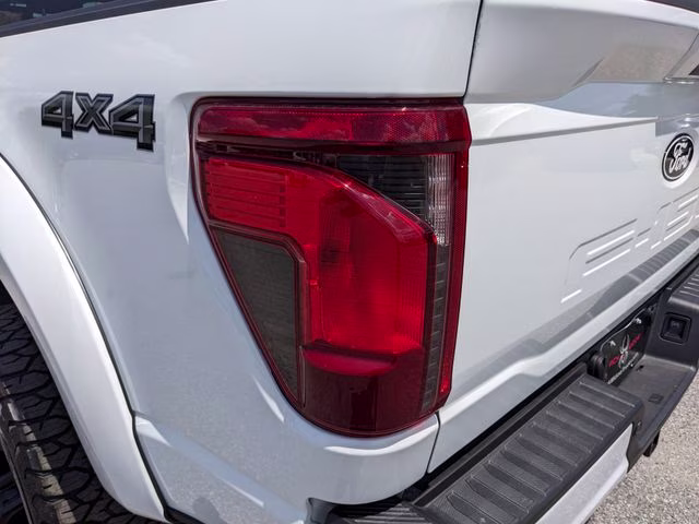 2026 Oxford White Ford F-150 XLT 4X4 Truck