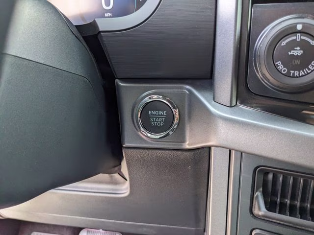 2026 Oxford White Ford F-150 XLT 4X4 Truck