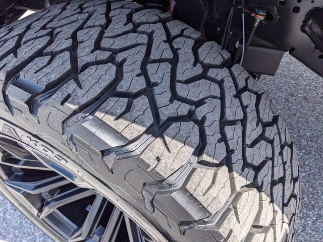 2026 Oxford White Ford F-150 XLT 4X4 Truck