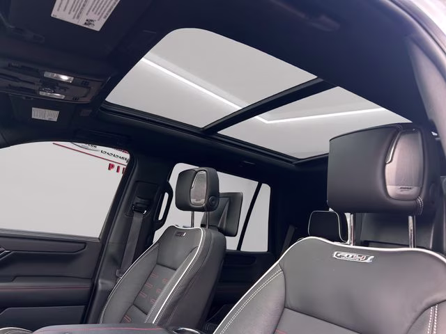 2025 Summit White GMC Yukon AT4 Ultimate 4X4 SUV